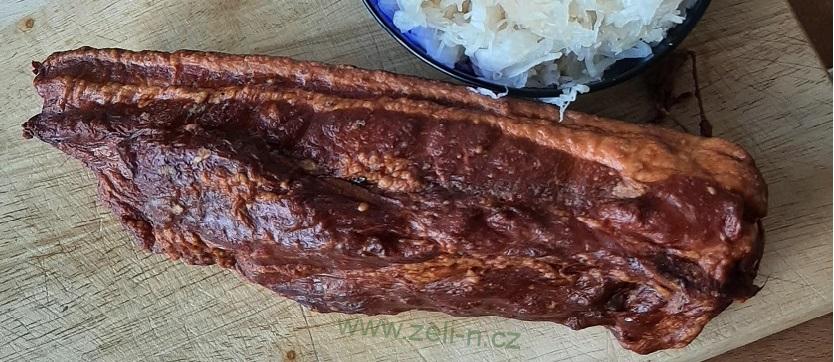 Uzený bok s kostí 1000g